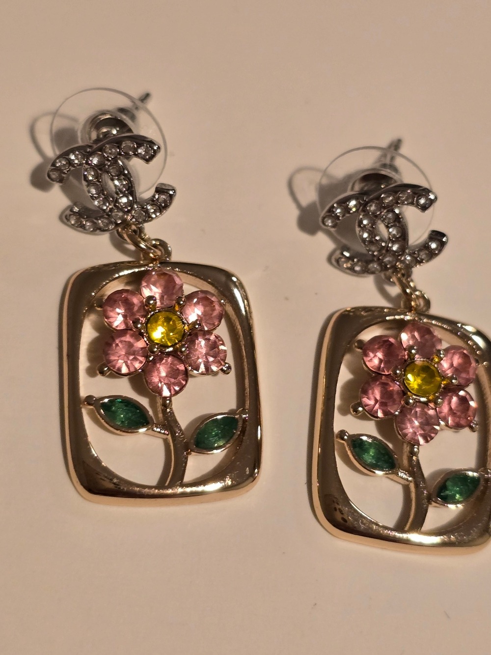 Chanel- Crystal Floral Drop Earrings - Pink & Green - Picture 3 of 7